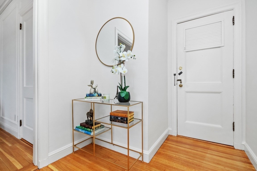 3 Arlington St 54