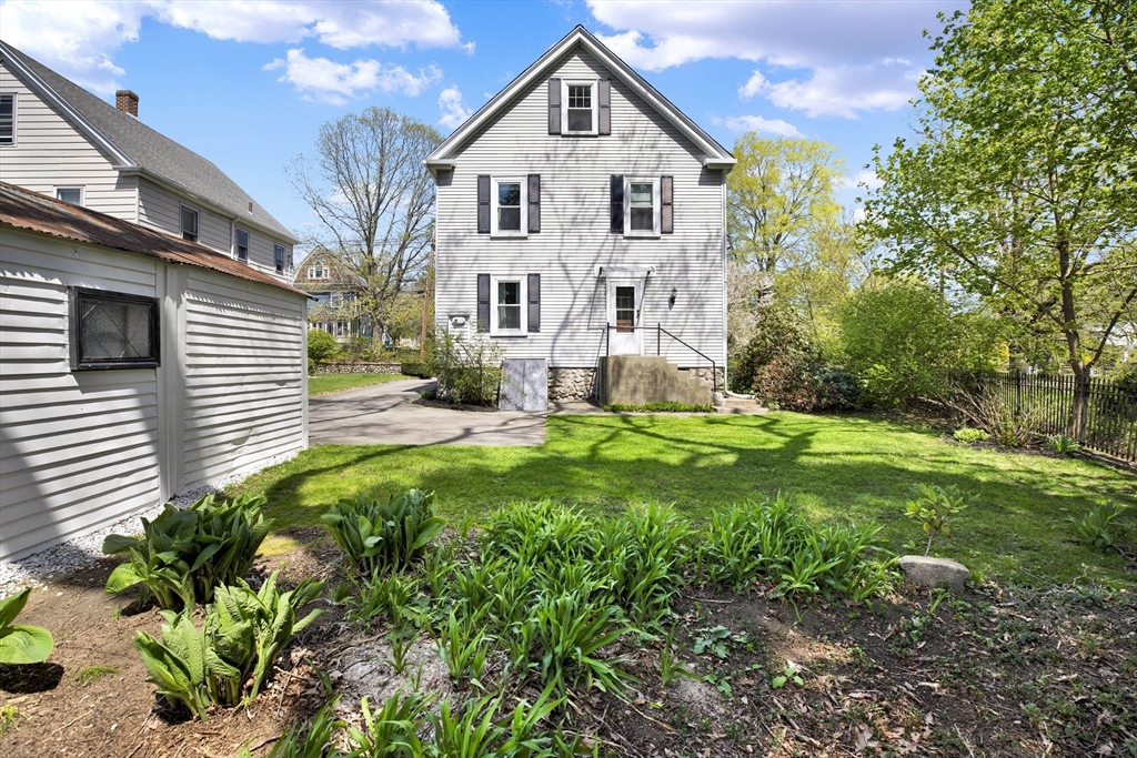 35 Walcott Ave