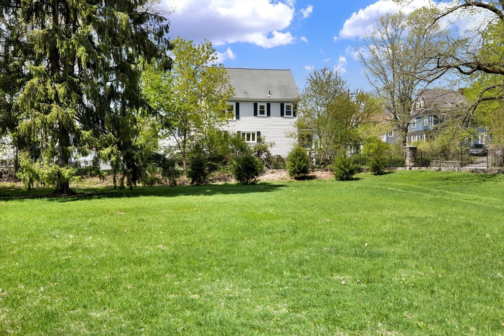 35 Walcott Ave
