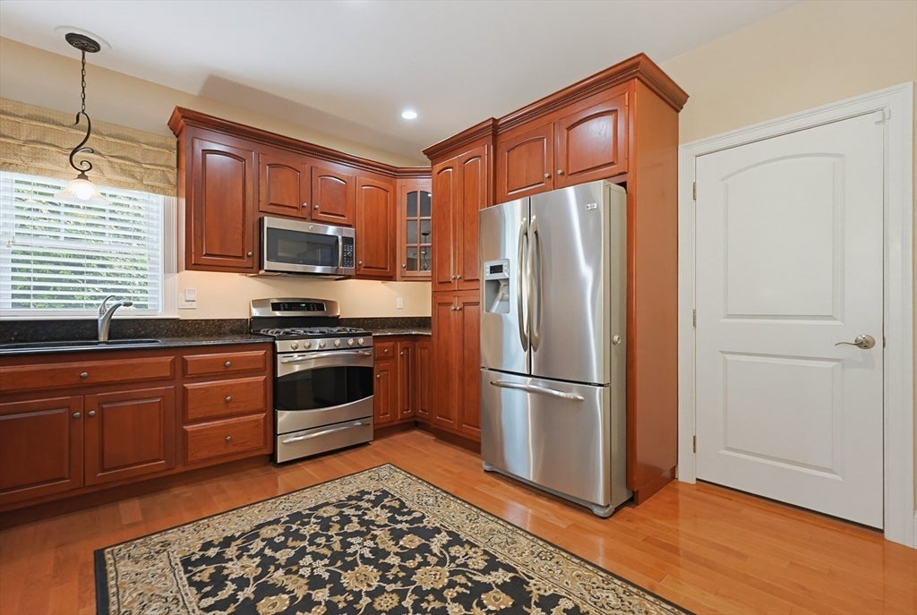 7 Walden Way 7