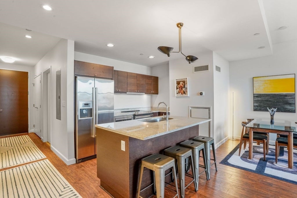 285 Columbus Ave 801