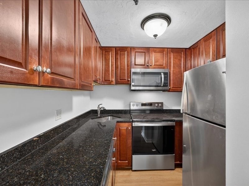 230 Willard 701