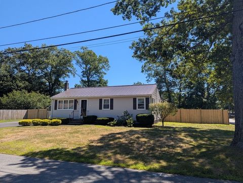 1 Hemlock St Oxford MA 01540