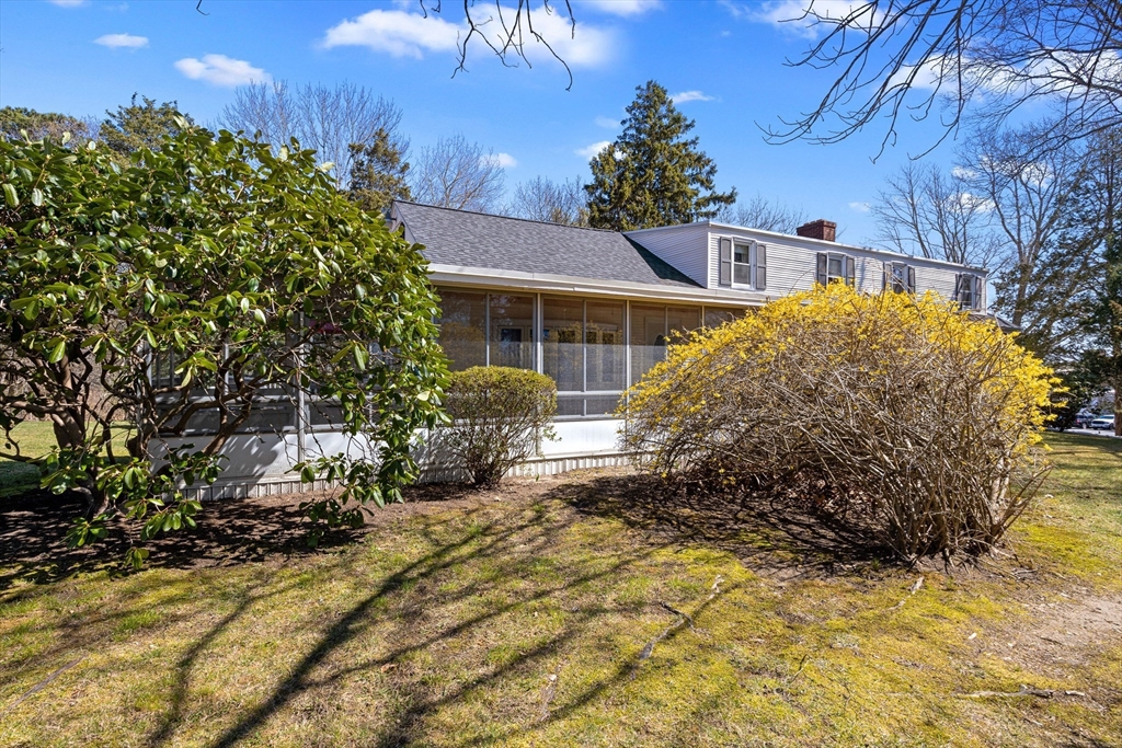 15 Coles Ln