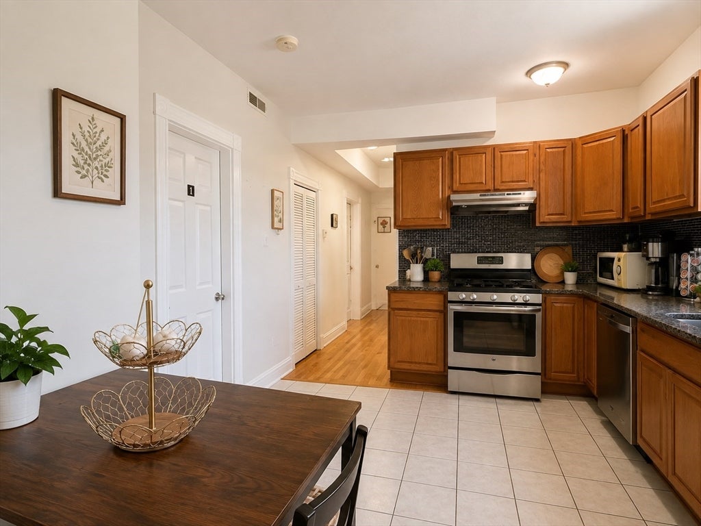 47 Buttonwood St #3, Boston, MA, 47 Buttonwood St #3, Boston, MA Photo #7