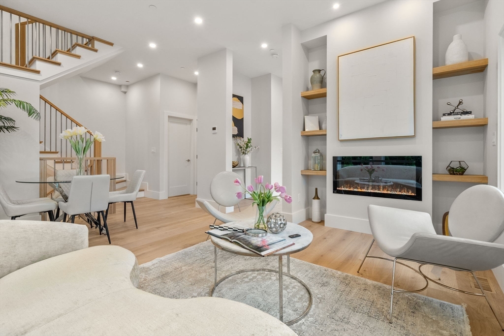 2202 Commonwealth Ave 1