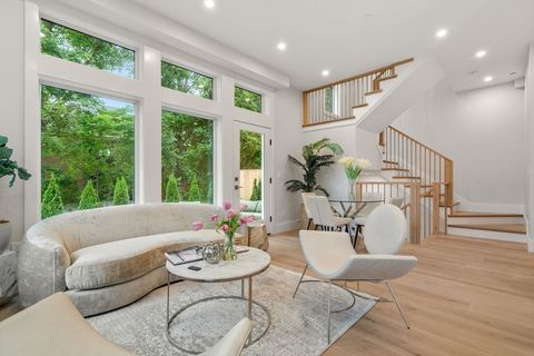 2202 Commonwealth Ave 1 Newton MA 02466