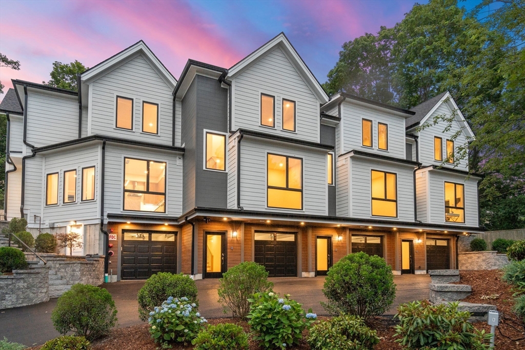 2202 Commonwealth Ave 1