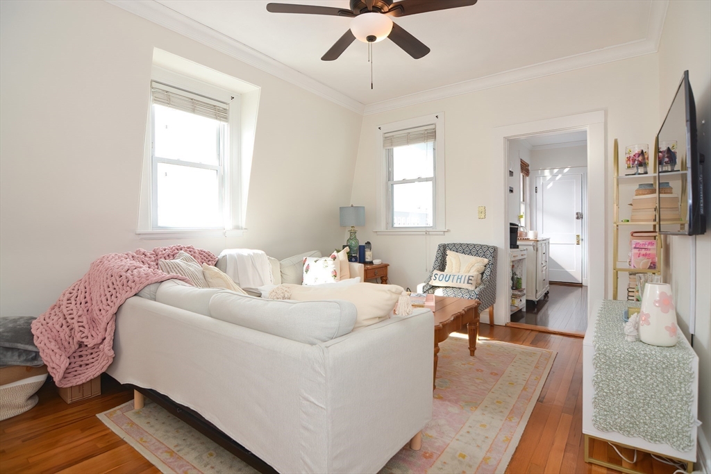 658 East 6th 3