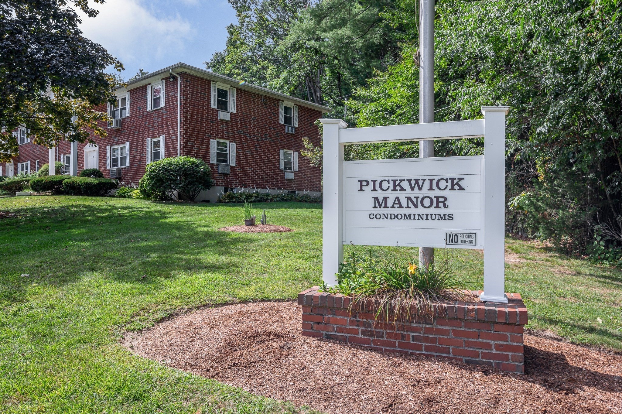 131 Litchfield Pines Dr A, Leominster MA 01453