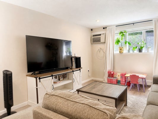 21 GREENWOOD ST APT 3, MELROSE, MA 02176 - Image 9fac35f0fa945c5e86d60f2f5e91c10f/3657652286