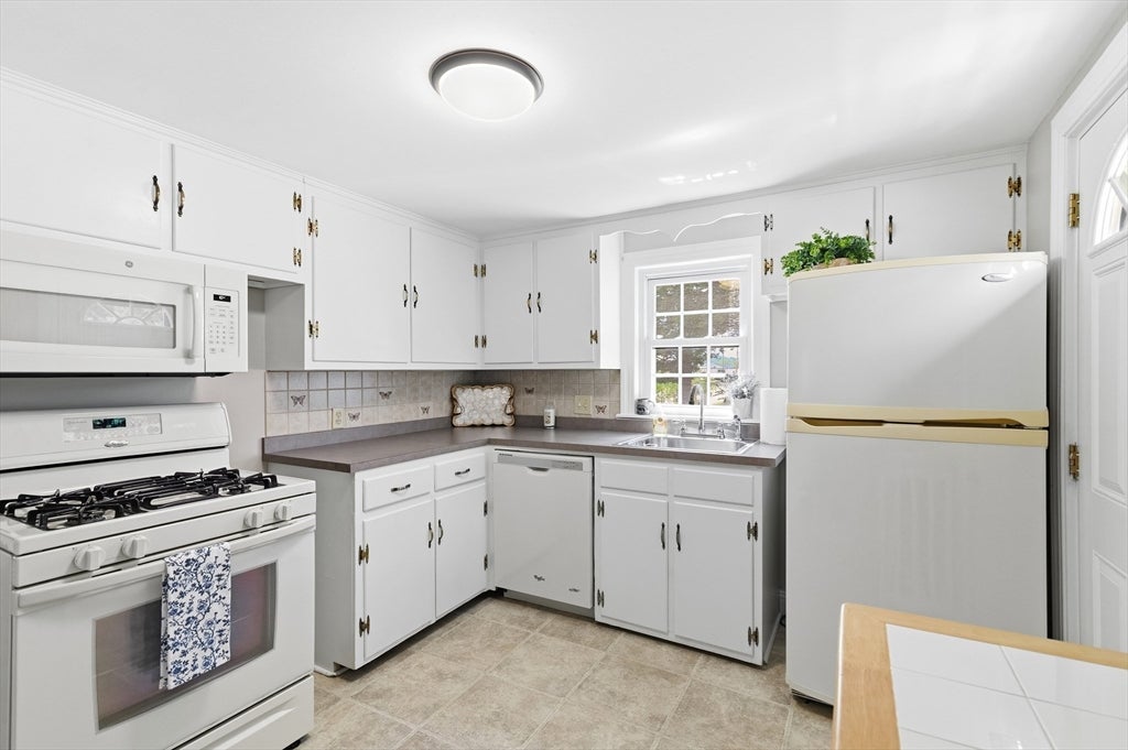 49 Edgeworth St, Weymouth, MA, 49 Edgeworth St, Weymouth, MA Photo #9