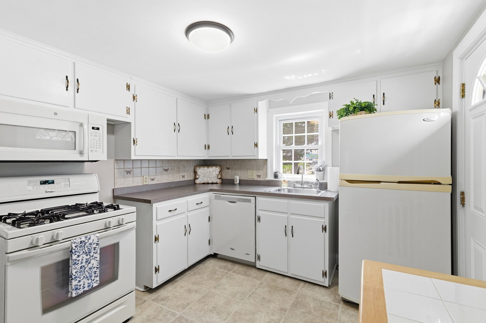 49 Edgeworth St, Weymouth, MA Photo #9