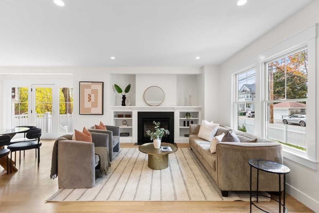 144 Dexter Ave