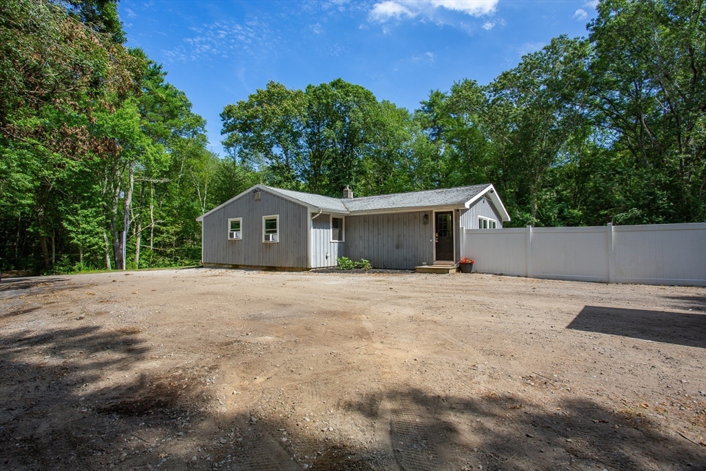70 Oak St