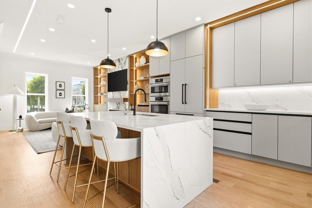 39 G St, Boston, MA, 39 G St, Boston, MA Photo #12