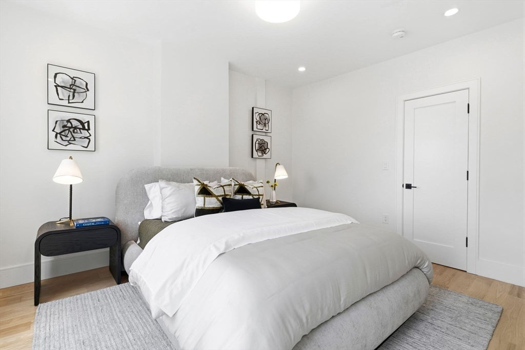 39 G St, Boston, MA, 39 G St, Boston, MA Photo #28