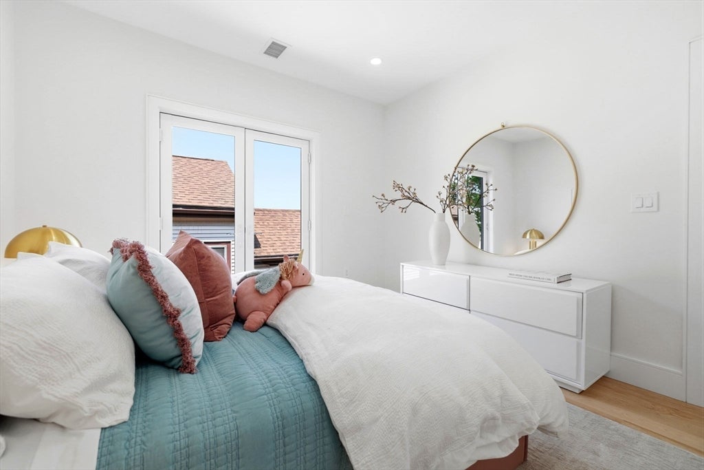 39 G St, Boston, MA, 39 G St, Boston, MA Photo #26