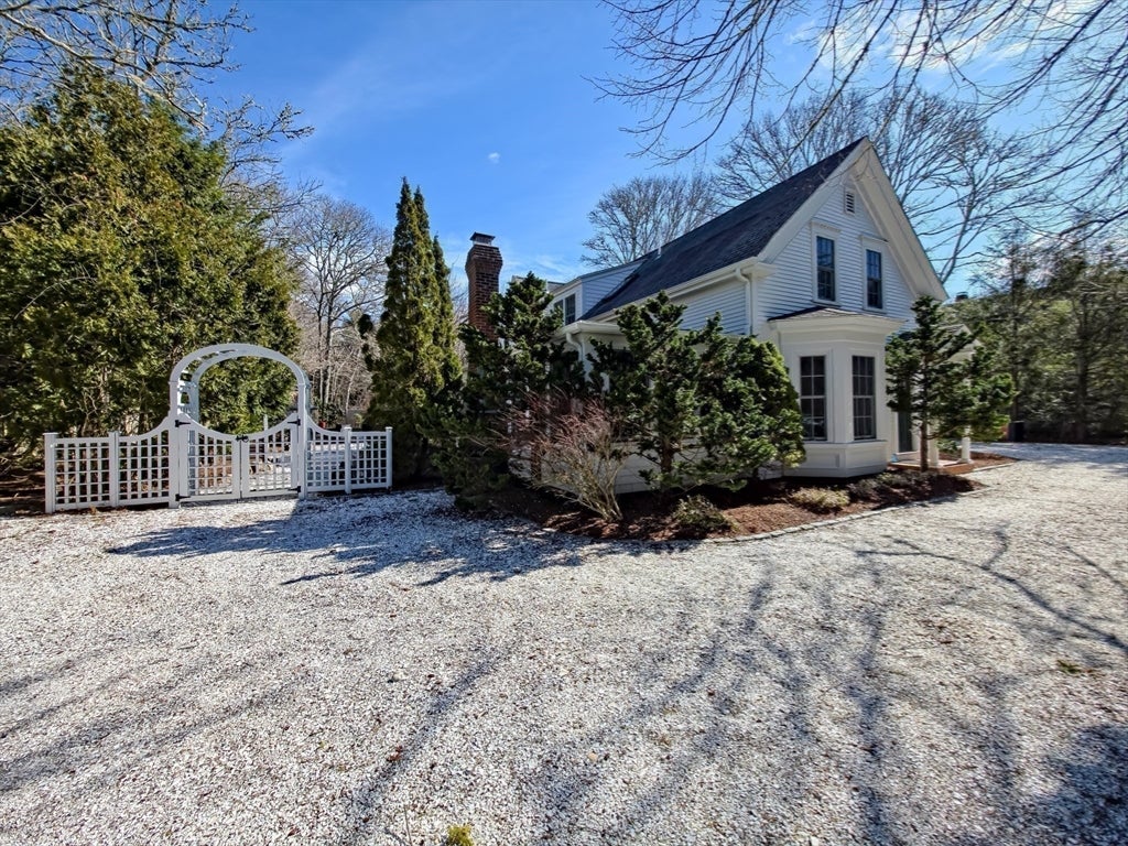 552 Main St
