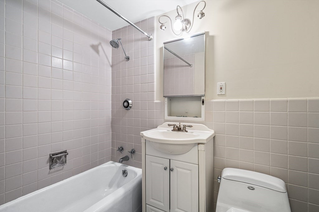 36 Eliot St #17, Milton, MA, 36 Eliot St #17, Milton, MA Photo #5