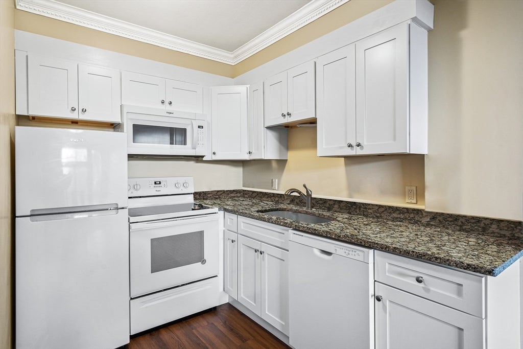 36 Eliot St #17, Milton, MA, 36 Eliot St #17, Milton, MA Photo #2