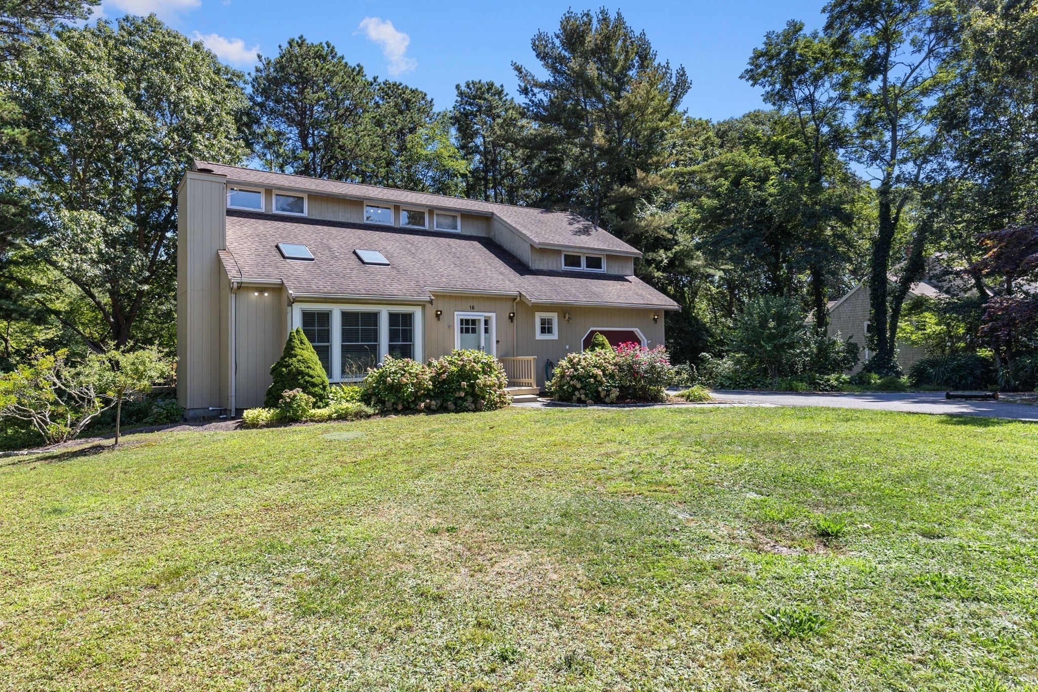 16 Alder Lane, Falmouth, MA Photo #2