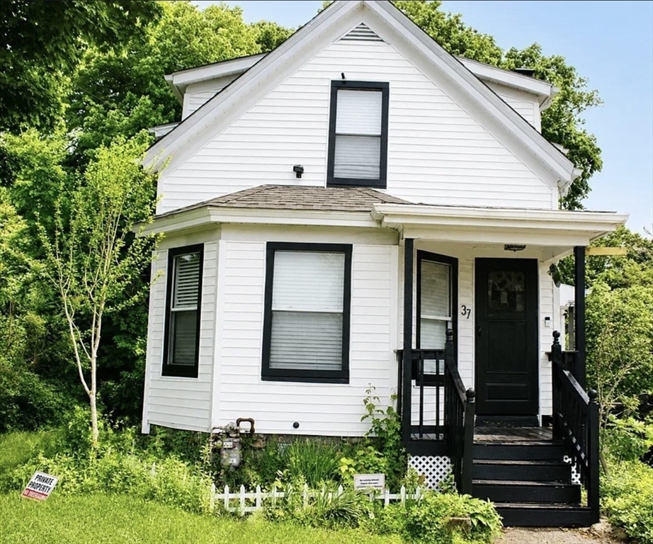37 Hunt St