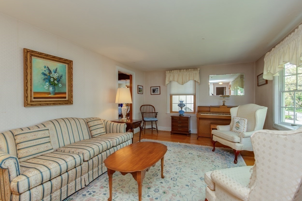 72 Clayton Ave
