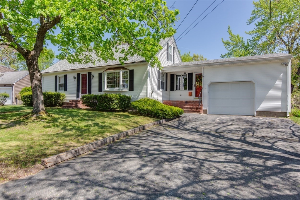 72 Clayton Ave
