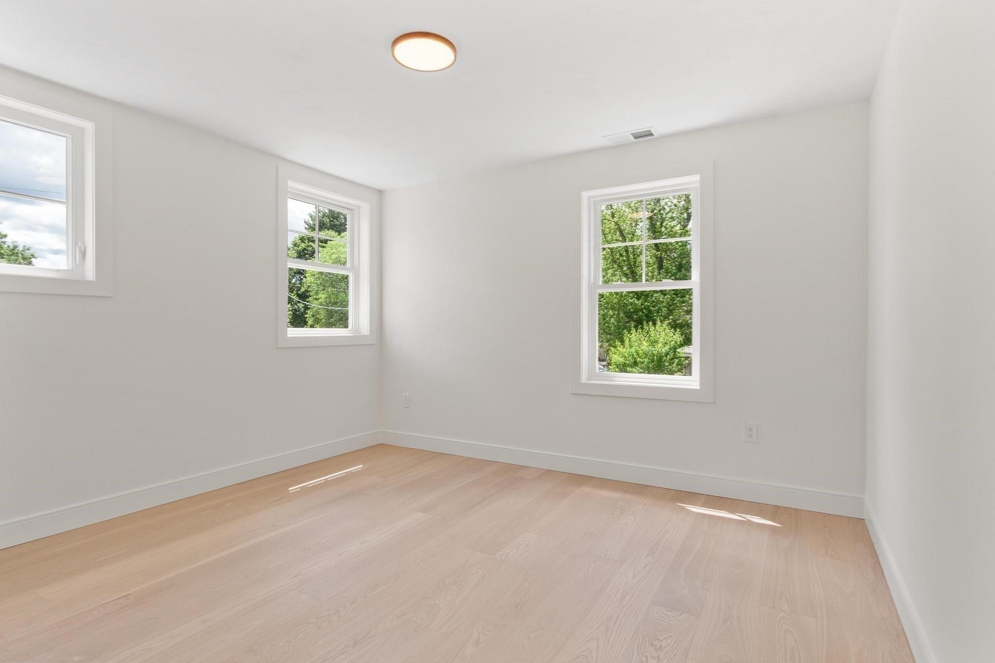 58 Neillian Street #58, Bedford, MA Photo #25