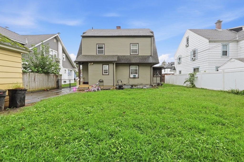 25 Eton Street, Springfield, MA Photo #23