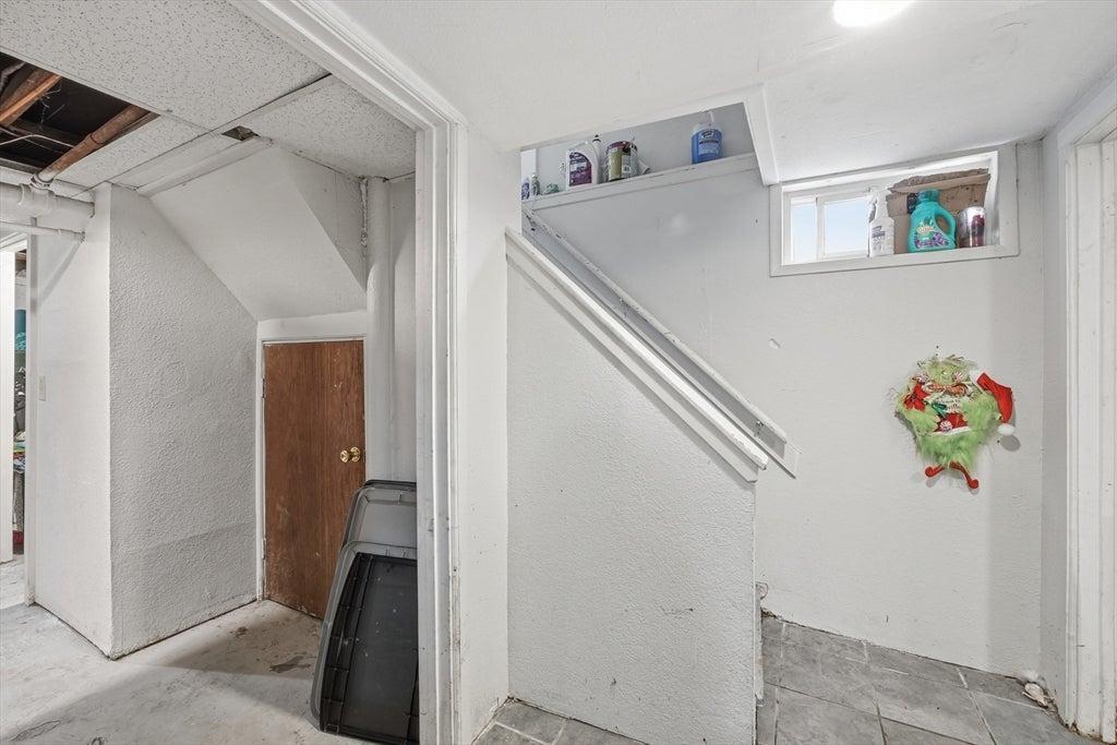 25 Eton Street, Springfield, MA Photo #21
