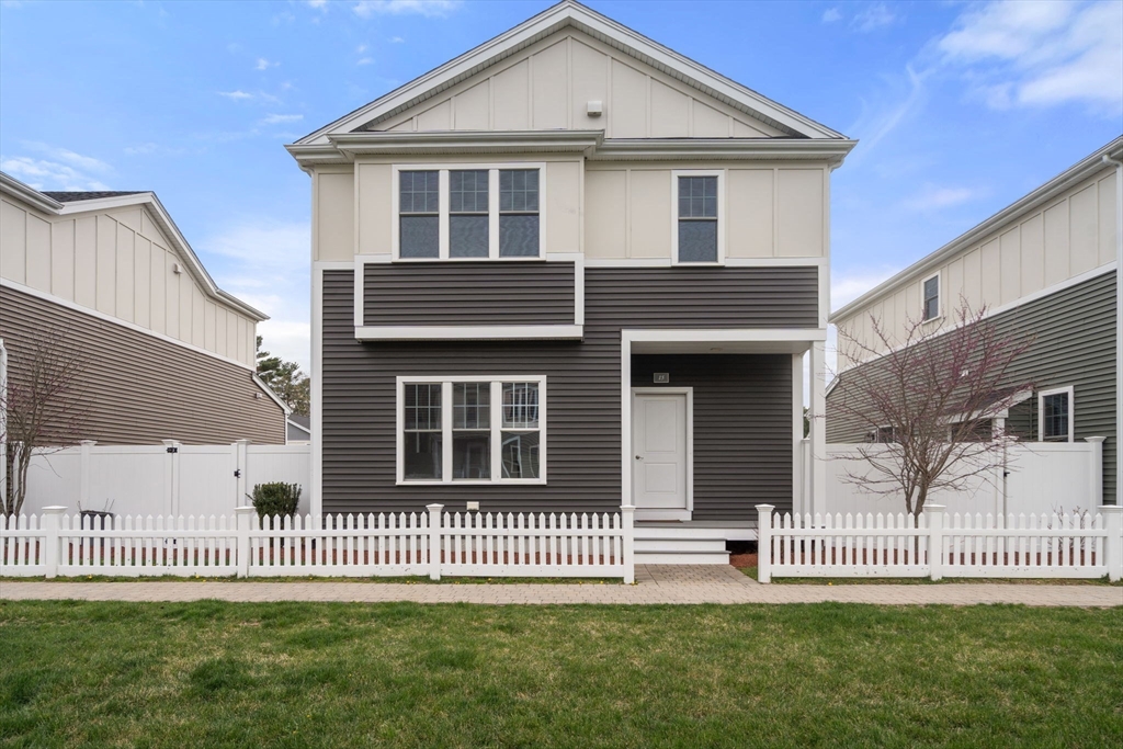 Photo of 15 Cleary Circle, Norfolk, MA