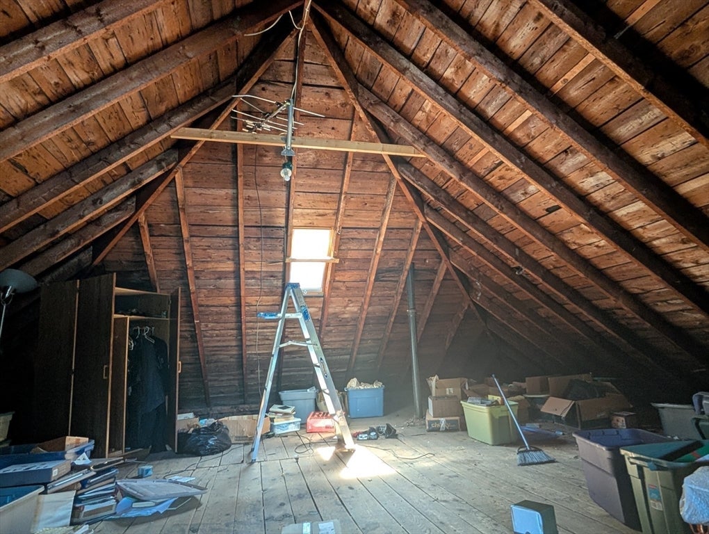269 Oak St, Clinton, MA Photo #15