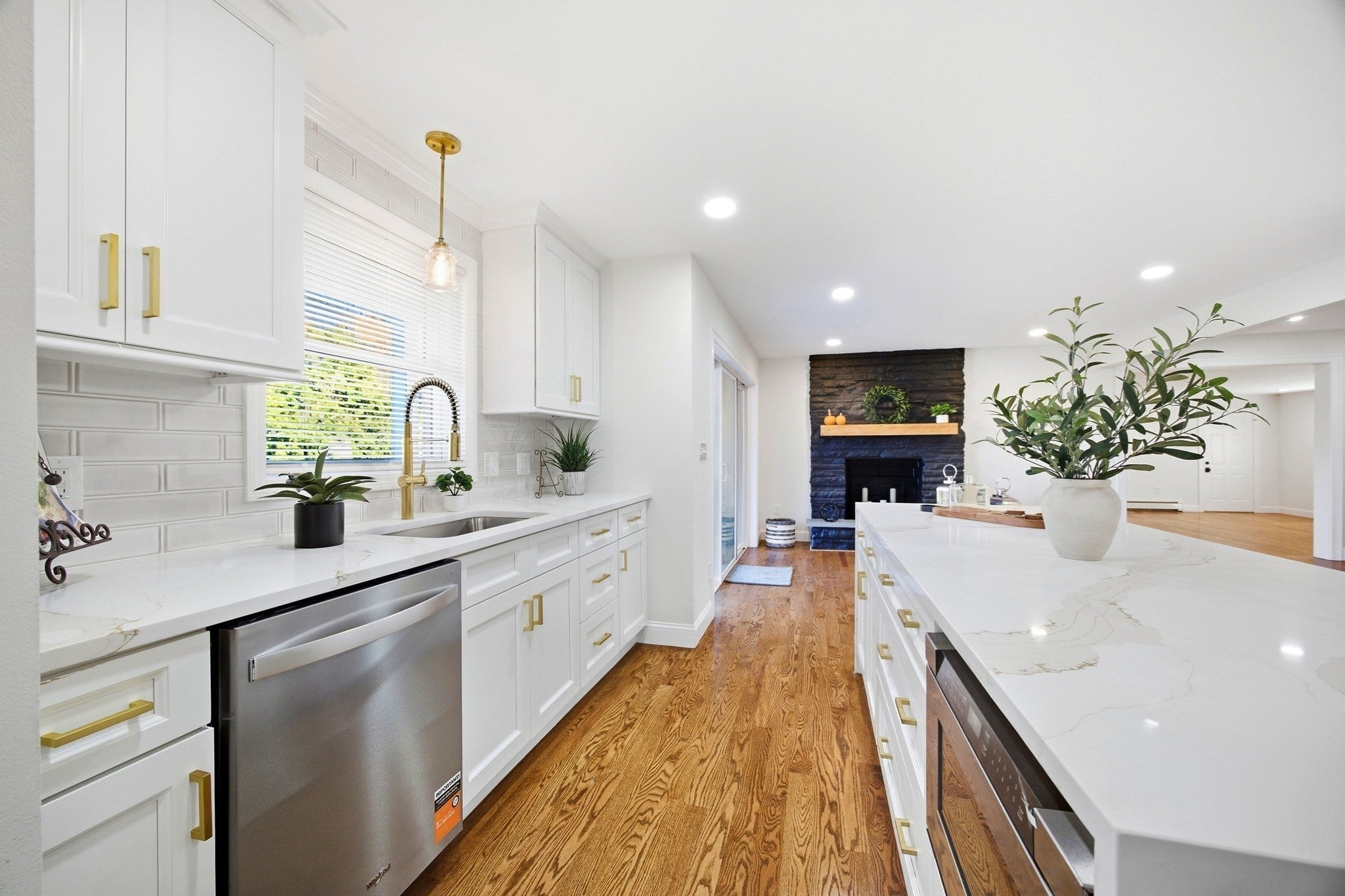 126 Barry St, Agawam, MA, 126 Barry St, Agawam, MA Photo #15