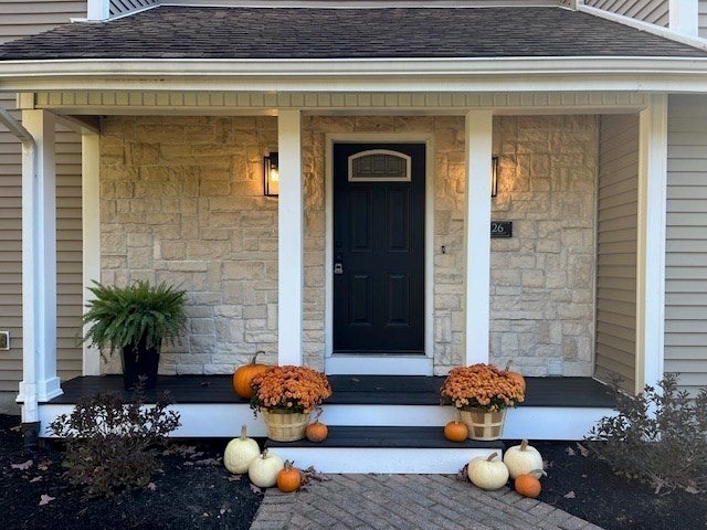 126 Barry St, Agawam, MA, 126 Barry St, Agawam, MA Photo #4