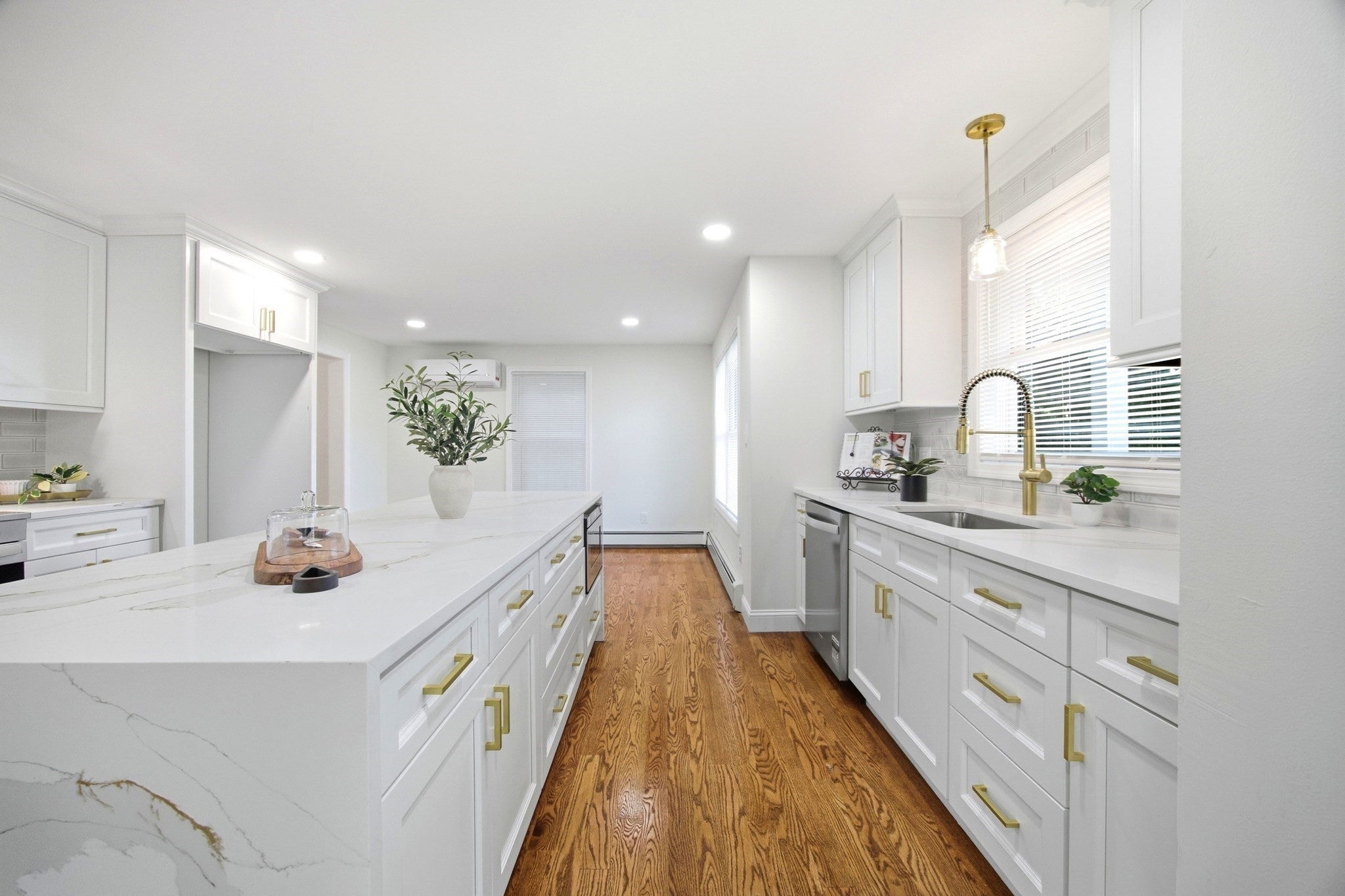 126 Barry St, Agawam, MA, 126 Barry St, Agawam, MA Photo #12