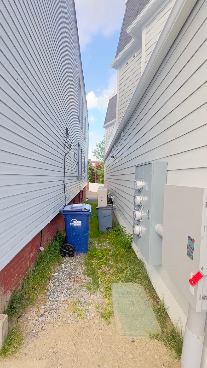 804 Saratoga ST #1, Boston, MA Photo #33