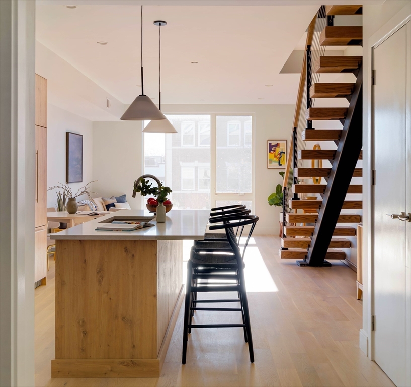 1043-1065 Cambridge Street 305