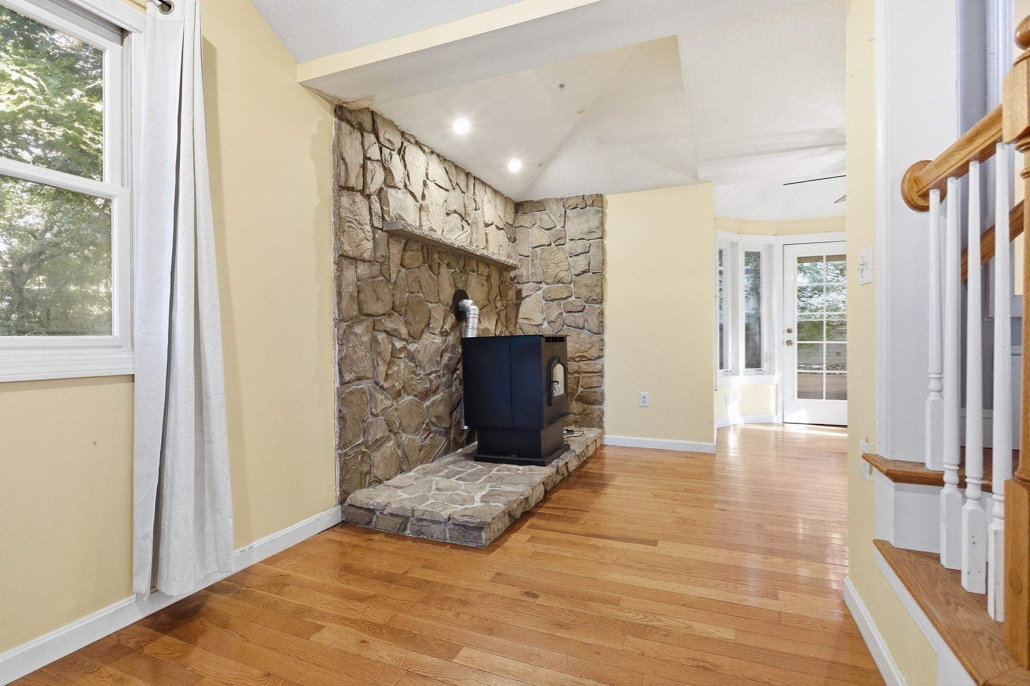 141 Long Pond Dr, Dracut, MA, 141 Long Pond Dr, Dracut, MA Photo #16