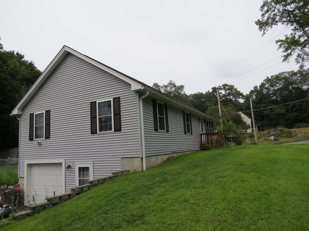 70 Crestwood Dr