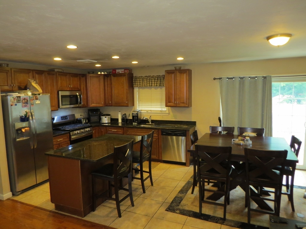 70 Crestwood Dr