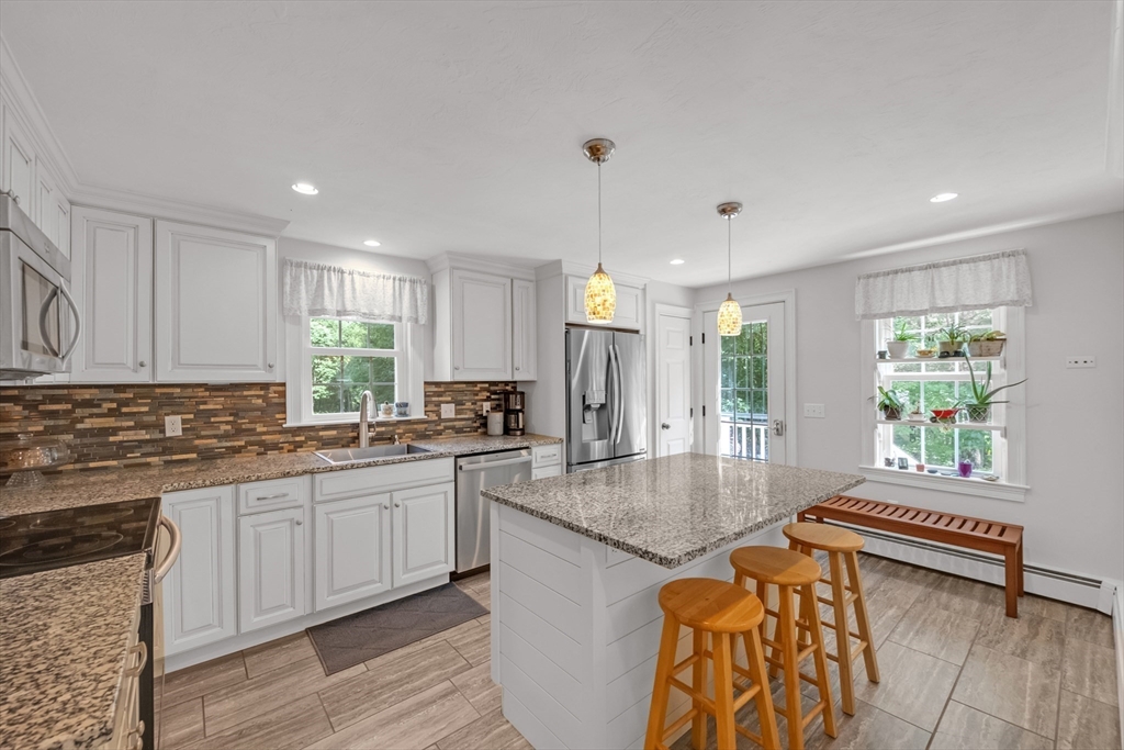 25 Fairbanks Ct