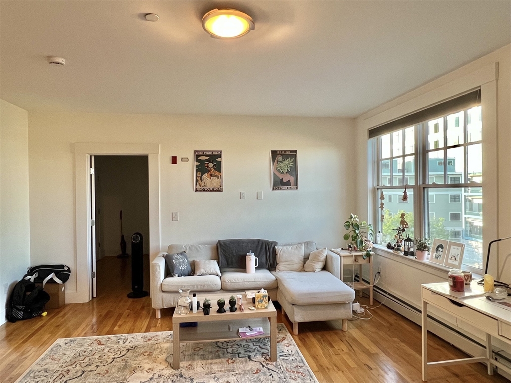 432 Norfolk Street 4C