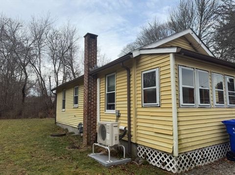 13 Third Ave Westport MA 02790