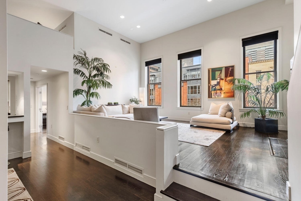 201 Newbury Street 202