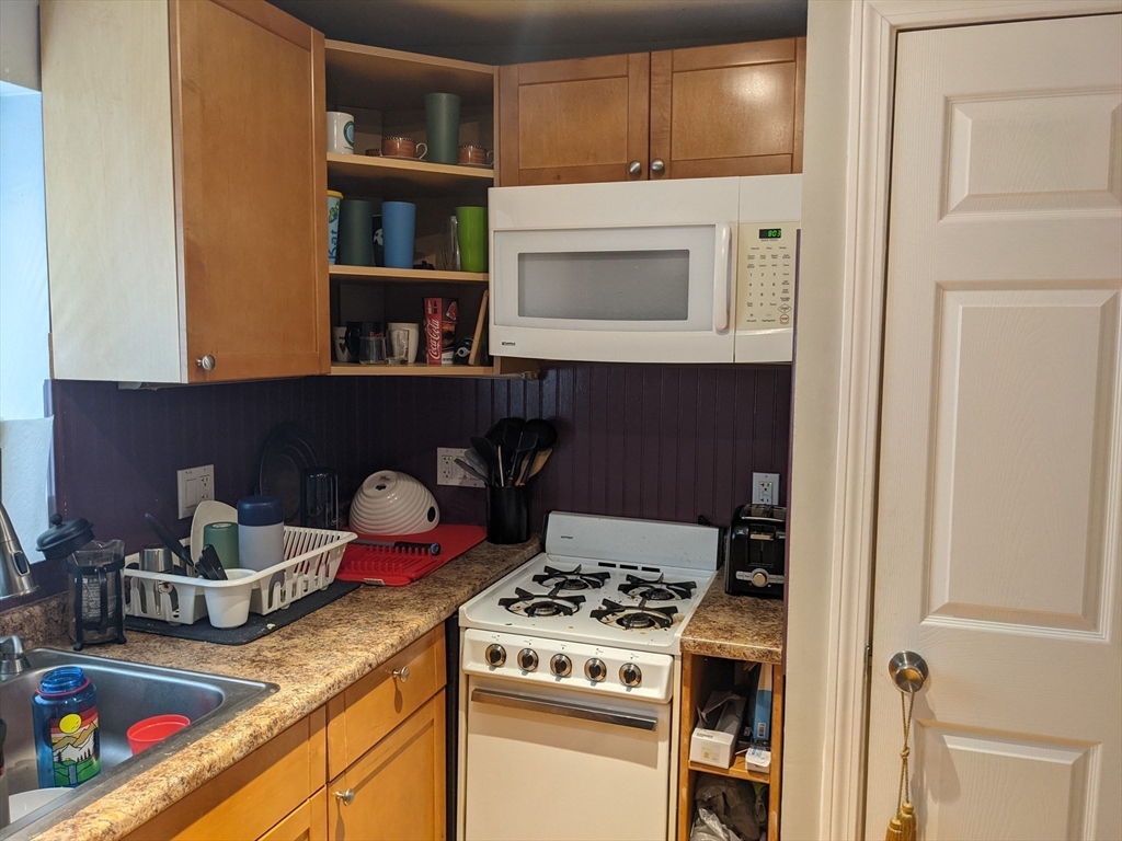 33 Homer Ave 7