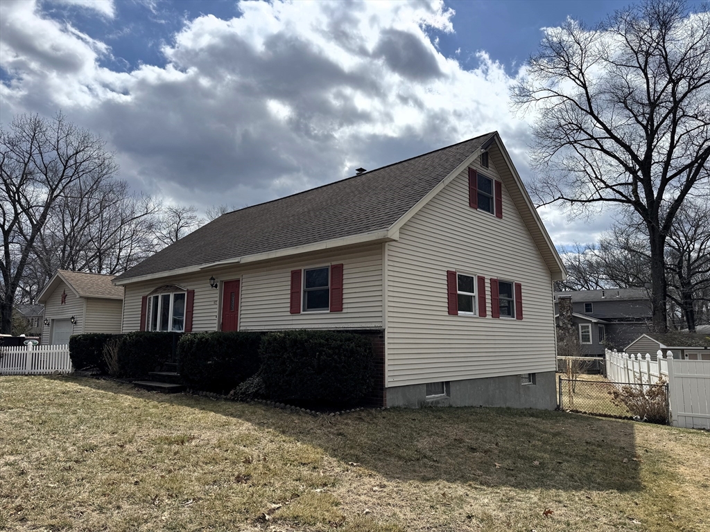183 Langevin St