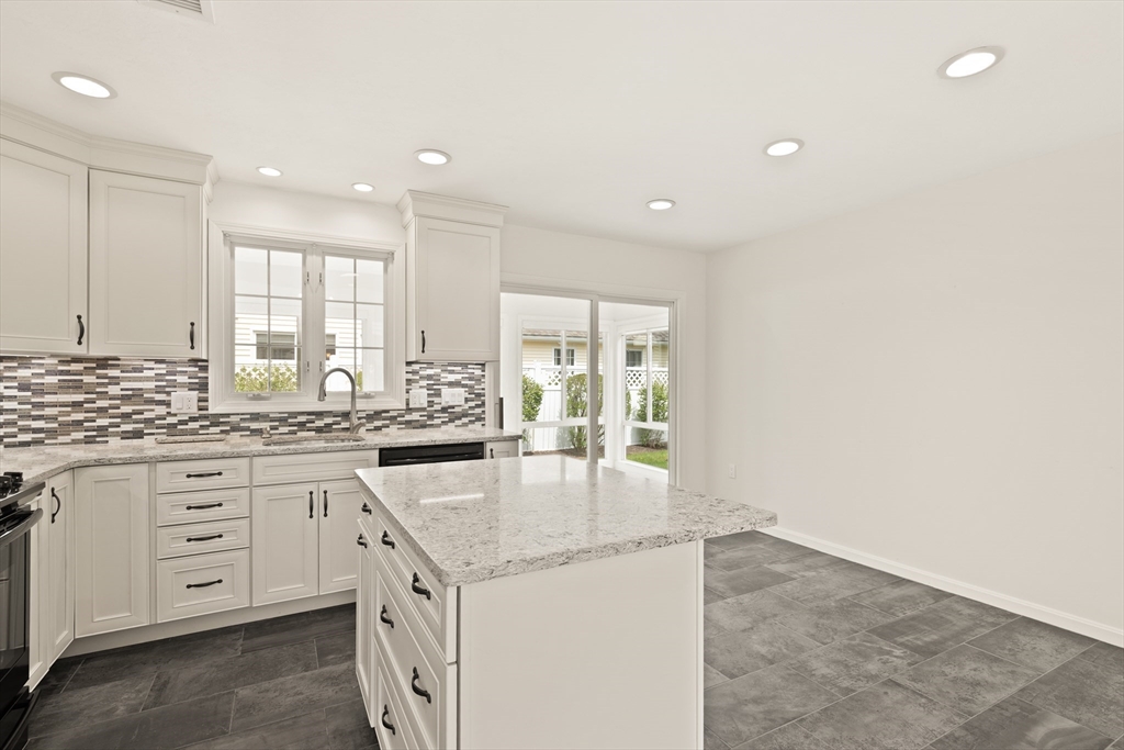 27 Kathleen Grant Rd