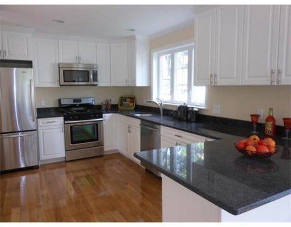 3 Oakley Rd #3, Watertown, MA, 3 Oakley Rd #3, Watertown, MA Photo #4